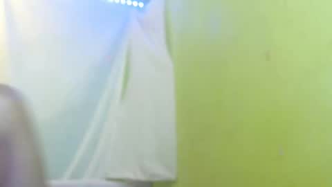 _lilies_gigi_ online show from September 2025 11:20:02 PM