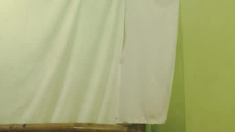 Snapshot of _lilies_gigi_ chatting on February 2026 06:40:02 AM _lilies_gigi_ online show from February 2026 06:40:02 AM