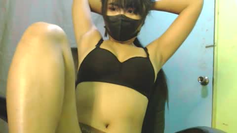 Snapshot of _lilies_gigi_ chatting on February 2026 11:36:02 PM _lilies_gigi_ online show from February 2026 11:36:02 PM