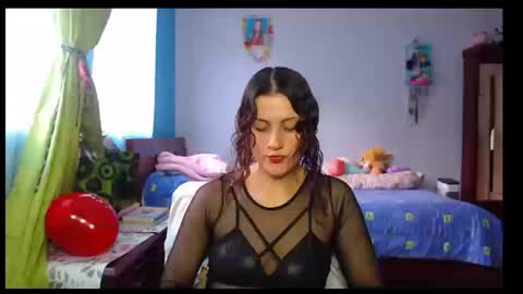 Lindasy online show from September 2025 09:37:01 PM