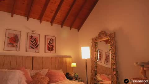 Lissana online show from April 2026 08:36:01 PM