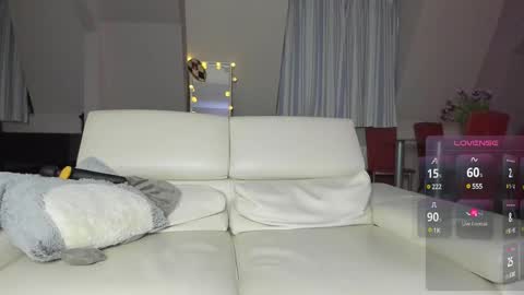 Julia online show from February 2025 10:58:01 PM