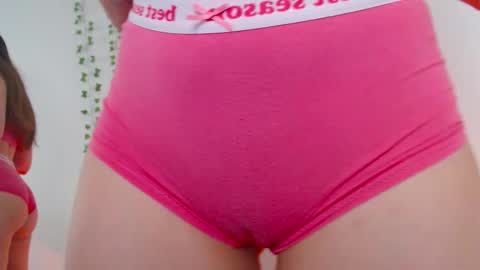 Mila  online show from February 2026 07:15:02 AM