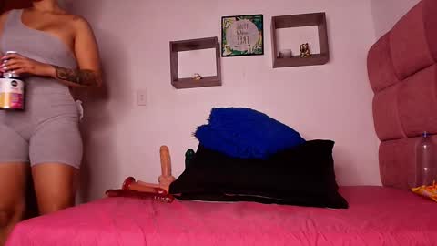 Lorrayne online show from January 2025 11:56:02 AM