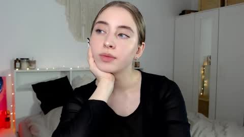 Amanda  mandy online show from January 2025 02:04:01 PM