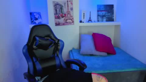 Snapshot of _lucia_21 chatting on September 2025 08:23:02 PM Lucia online show from September 2025 08:23:02 PM