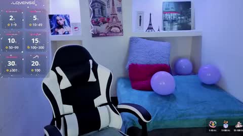 Snapshot of _lucia_21 chatting on October 2025 04:10:01 AM Lucia online show from October 2025 04:10:01 AM