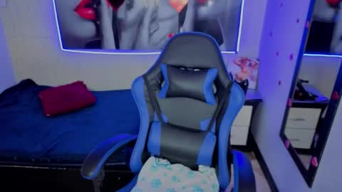 Snapshot of _lucia_21 chatting on February 2026 06:26:01 PM Lucia online show from February 2026 06:26:01 PM