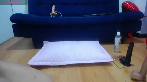 Snapshot of _lucysmith chatting on March 2025 04:10:01 AM Lucy online show from March 2025 04:10:01 AM