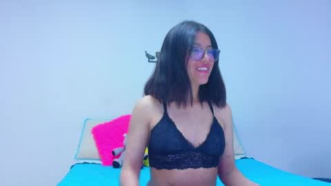 Snapshot of _lucysmith chatting on October 2025 03:18:02 AM Lucy online show from October 2025 03:18:02 AM