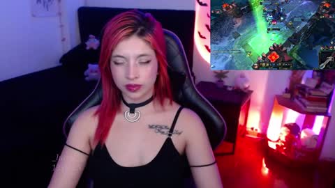 Snapshot of _lucyx__ chatting on January 2025 12:22:01 AM Queen. Help me reach 100 thumbs up online show from January 2025 12:22:01 AM