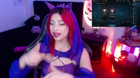 Snapshot of _lucyx__ chatting on February 2025 09:29:01 PM Queen. Help me reach 100 thumbs up online show from February 2025 09:29:01 PM