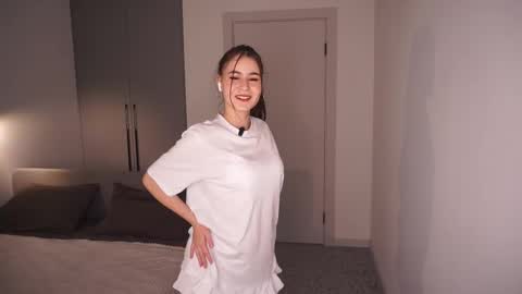 Luna online show from February 2026 06:41:01 PM