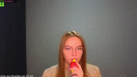 Welcome guys  Pleasure to see you all here  My name is Lysafeta and MichaelaTip menu is active Private is open  online show from October 2025 05:15:01 AM