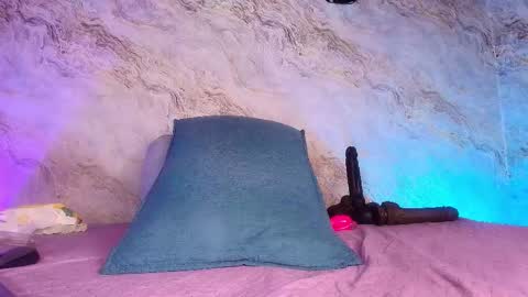 Snapshot of _maddy_miller chatting on November 2025 12:02:02 PM Maddy online show from November 2025 12:02:02 PM