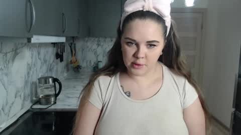 Kate online show from December 2024 03:01:02 AM