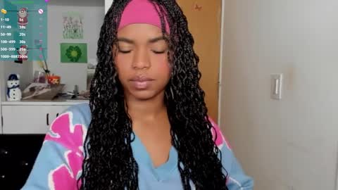 Snapshot of _marcela_22 chatting on December 2024 01:18:02 AM MARCELA online show from December 2024 01:18:02 AM