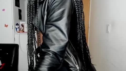 Snapshot of _marcela_22 chatting on January 2025 10:37:02 AM MARCELA online show from January 2025 10:37:02 AM