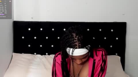 Snapshot of _marcela_22 chatting on February 2025 02:58:02 PM MARCELA online show from February 2025 02:58:02 PM