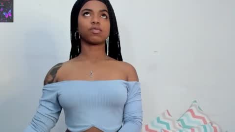 Snapshot of _marcela_22 chatting on February 2025 07:55:01 AM MARCELA online show from February 2025 07:55:01 AM