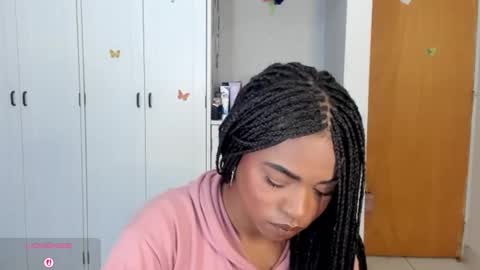 Snapshot of _marcela_22 chatting on September 2025 04:05:01 AM MARCELA online show from September 2025 04:05:01 AM