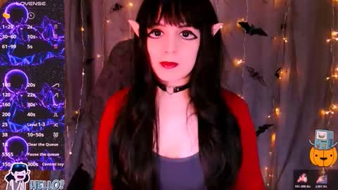 Kira online show from November 2025 08:39:02 AM