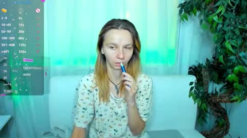 Scarlett online show from September 2025 05:53:01 AM