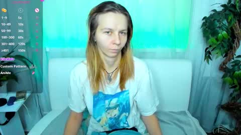 Scarlett online show from October 2025 09:01:01 AM