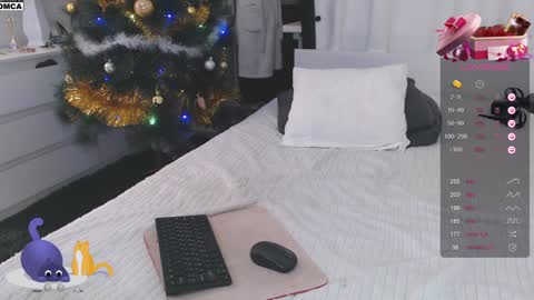 Mari online show from December 2024 12:12:02 PM