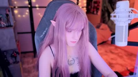 Snapshot of _mariko_ chatting on November 2025 03:33:01 PM Mariko online show from November 2025 03:33:01 PM