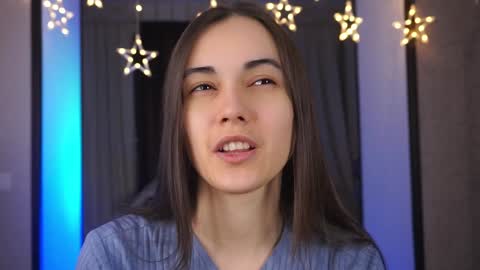  Gwen  online show from December 2024 06:33:01 PM