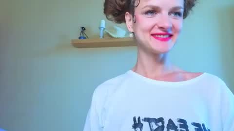 Sophia online show from June 2026 05:12:01 AM