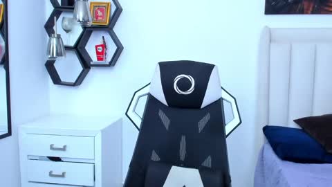 _matthew_santos_ online show from January 2025 02:17:01 AM