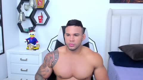 _matthew_santos_ online show from January 2025 12:22:02 AM