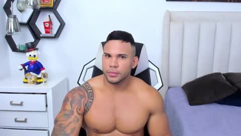 _matthew_santos_ online show from January 2025 10:51:02 PM