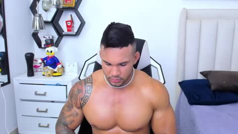 _matthew_santos_ online show from February 2025 11:39:01 PM