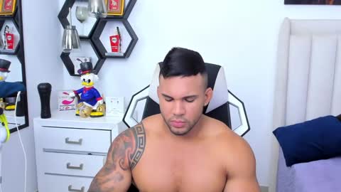 _matthew_santos_ online show from February 2025 11:04:02 PM