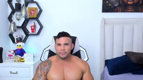 _matthew_santos_ online show from February 2025 08:31:01 PM