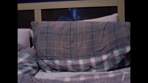 Snapshot of _maverick1985_ chatting on January 2025 04:18:02 PM _maverick1985_ online show from January 2025 04:18:02 PM