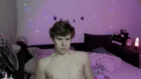 Snapshot of _medaed20_ chatting on November 2025 02:42:02 PM Medaed20 online show from November 2025 02:42:02 PM