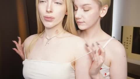 Elva and Kate  online show from May 2026 05:46:02 AM