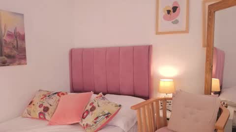 Megan online show from November 2025 04:29:02 PM