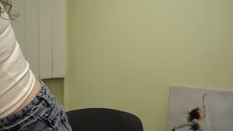 Susie online show from December 2024 07:34:01 PM