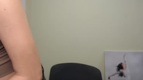 Susie online show from December 2024 12:49:01 PM