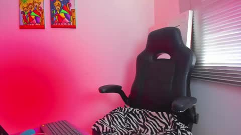 Juli online show from January 2025 02:41:01 PM