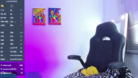 Juli online show from January 2025 01:59:02 PM