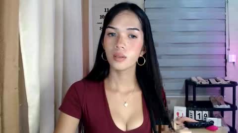 Melly online show from May 2026 10:43:01 AM