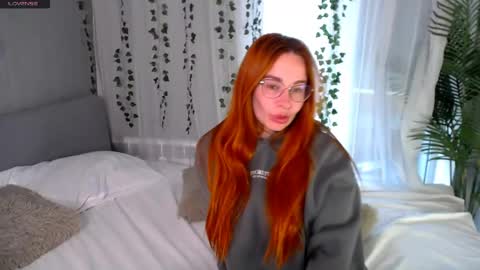 Snapshot of _mi_amore chatting on April 2026 05:24:02 AM _mi_amore online show from April 2026 05:24:02 AM