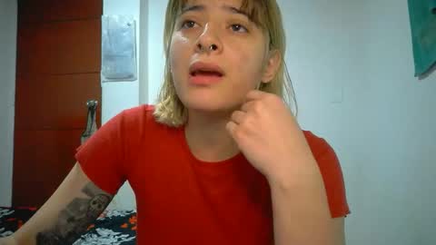 Mia-foster online show from April 2026 06:20:01 PM