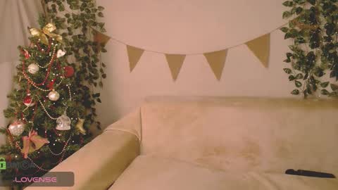 Mia online show from January 2025 12:20:01 AM